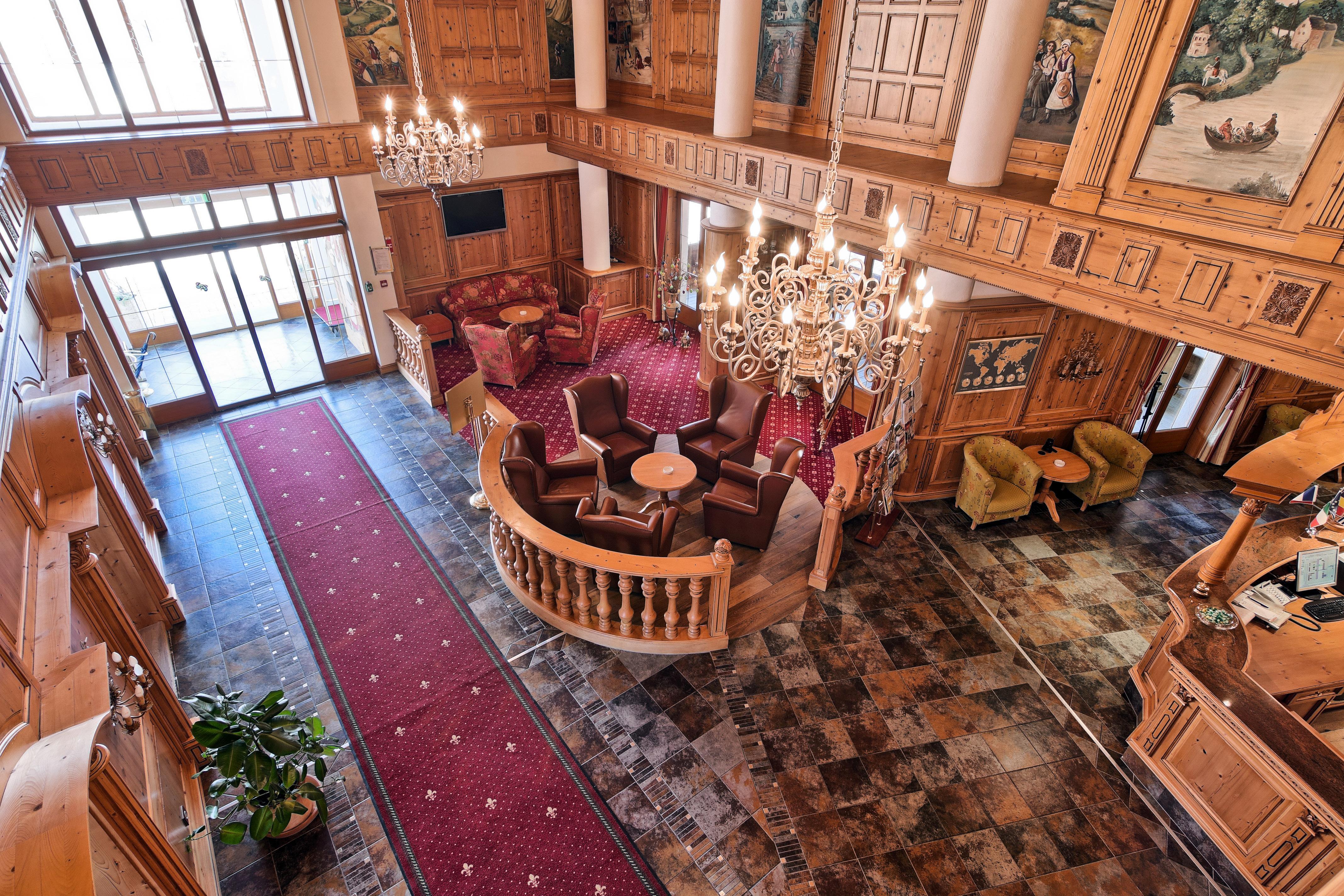 เมอร์เคียว สิคีโซอารา บินเดอร์บูบิ โฮเทล แอนด์ สปา Hotel ซิวิโชอารา ภายนอก รูปภาพ
