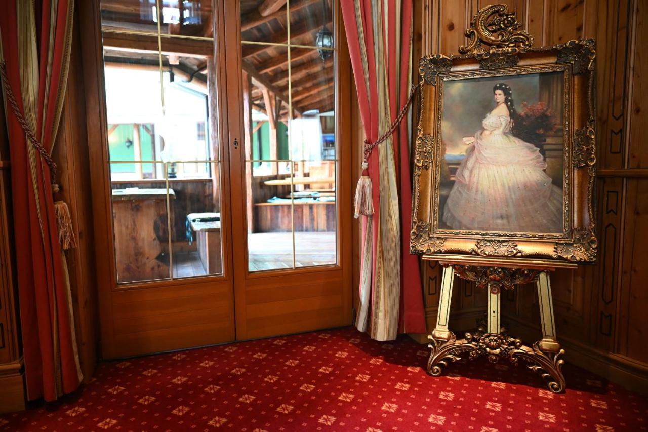 เมอร์เคียว สิคีโซอารา บินเดอร์บูบิ โฮเทล แอนด์ สปา Hotel ซิวิโชอารา ภายนอก รูปภาพ
