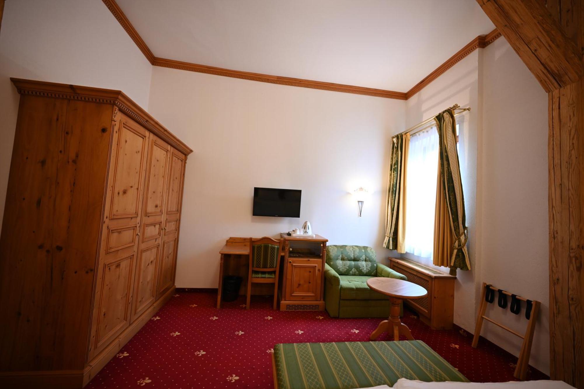 เมอร์เคียว สิคีโซอารา บินเดอร์บูบิ โฮเทล แอนด์ สปา Hotel ซิวิโชอารา ภายนอก รูปภาพ